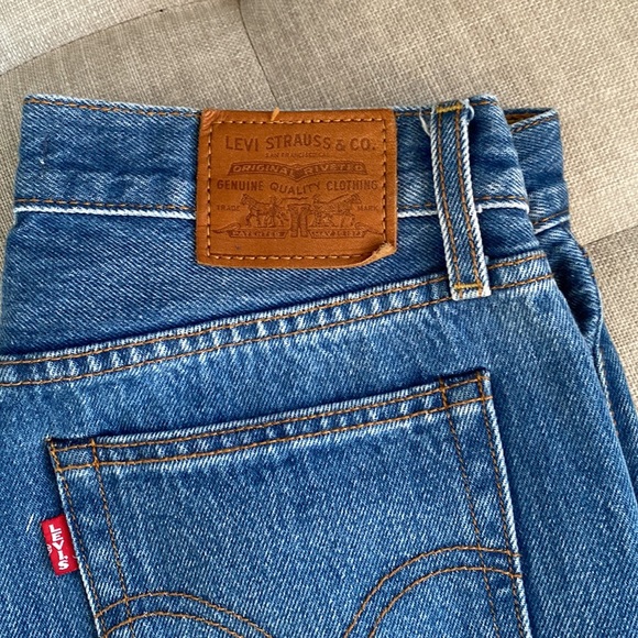 Levi’s Wedgie Straight Cropped - Medium wash - Picture 3 of 9